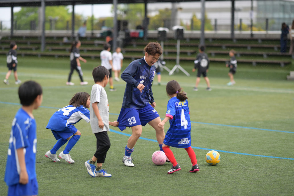 みんなでサッカーイメージ